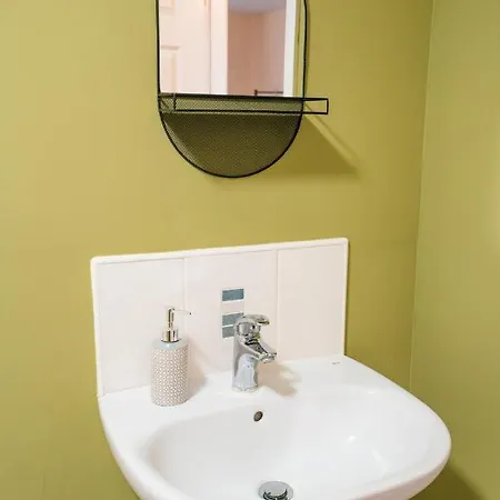Kandaka-specious Stylish - Suitable For Contractors * Λιντς